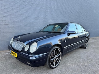 Mercedes-Benz E-klasse 280 Classic|SCHUIFDAK|AIRCO|AUT|RIJD PERFECT|