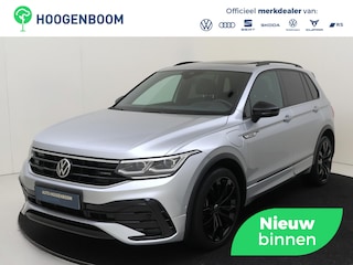 Volkswagen Tiguan 1.4 TSI eHybrid R-Line Business+ | Panoramadak | Adaptieve demping | Head-up display | 360 camera | Black style | Parkeerassistent | Lederen bekleding | Stoel- en stuurwielverwarming |