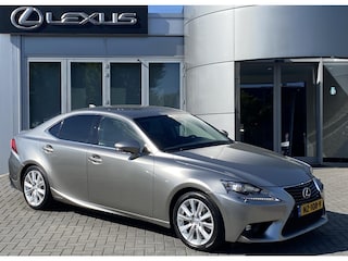 Lexus IS 300h Business Line