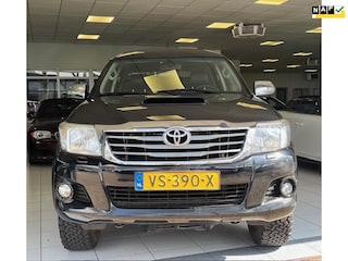 Toyota Hilux 3.0 D-4D SR DC/4X4/1e Eigenaar/5-Persoons/NAP/Camera/Leder/Airco/Cruise control/Stoelverwarming