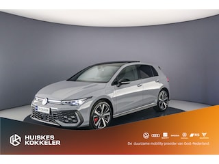 Volkswagen Golf GTE 1.5 TSI eHybrid 272pk DSG Automaat Panoramadak, Adaptive cruise control, Head up display, Navigatie, Parkeersensoren, LED matrix koplampen, Achteruitrijcamera