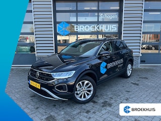 Volkswagen T-Roc 1.5 TSI 150 pk Life Edition 7-DSG | Trekhaak | Navigatie | Automatische Airco |