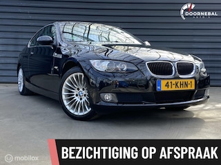 BMW 3-serie Coupé 320i Executive / XENON / TREKHAAK / NAVI