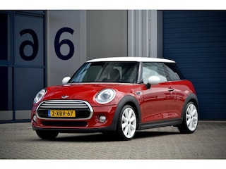 Mini Cooper 1.5 Chili Business / NL Auto / Metallic / Navi Prof / Sportstoel