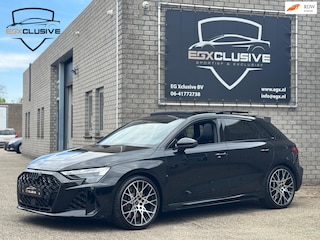Audi A3 Sportback 2.5 TFSI Quattro 2025 Performance seats Hulk/Pano/Sonos/Carbon/HUD/Blindspot