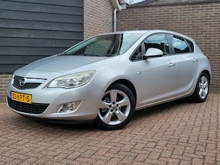 Opel Astra 1.6 Edition/N.A.P./Trekhaak/PDC/Navi/ClimaControl