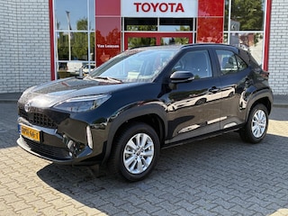 Toyota Yaris Cross 1.5 HYBRID STOEL/STUURVERW EL-ACHTERKLEP HEAD-UP KEYLESS LED NAVI APPLE/ANDROID LM-VELGEN ALL-SEASONS