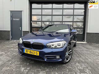 BMW 118i Corporate Lease Executive automaat trekhaak