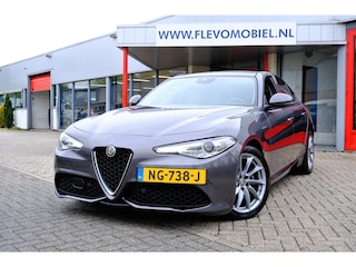 Alfa Romeo Giulia 2.2 AWD 210pk Veloce Aut. Pano|Leder|Navi|Cam