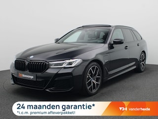 BMW 5-serie Touring 530e Business Edition 252PK matrix led, trekhaak, head-up display, panoramadak, achteruitrijcamera, alarm, lederen bekleding, stoelverwarming, keyless, side assist, elek. bedienbare achterklep, 19" lichtmetaal