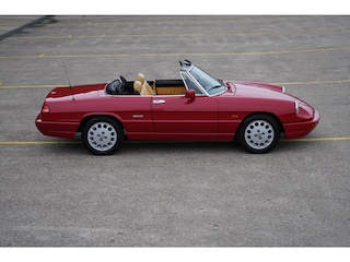 Alfa Romeo Spider 2.0
