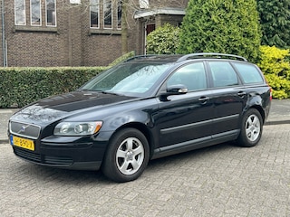 Volvo V50 1.8 Momentum 2006 Trekhaak! Open dak! Clima! Cruise control! Goed rijdend!