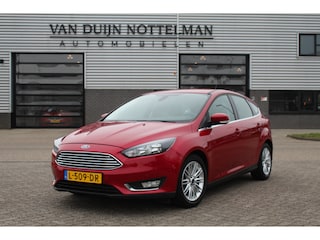 Ford Focus 1.0 First Edition / Navigatie / Keyless / PDC