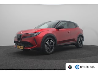 Alfa Romeo Junior Elettrica Speciale 54 kWh | Achteruitrijcamera | Airco (automatisch) | Apple Carplay/Android Auto|telefoonintegratie premium