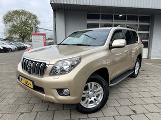 Toyota Land Cruiser 3.0 D-4D-F Executive, 7 Persoons