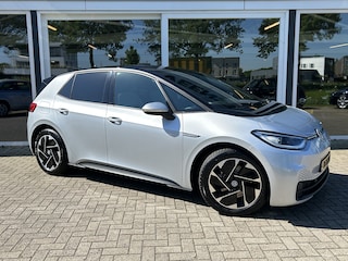 Volkswagen ID.3 Pro 58 kWh 50% deal 8.475,- ACTIE Stoelverwarming / Carplay / Camera / Cruise / LMV