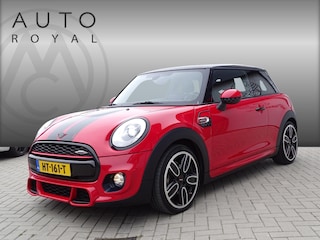 Mini Mini/Cabrio/Clubman/Countryman JCW 1.5 Amsterdam editie, Sport Interieur, Multimedia, Navigatie, Head-up display, 6-bak, Airco/ECC, CruiseControl, LM-velgen, Parkeersensoren