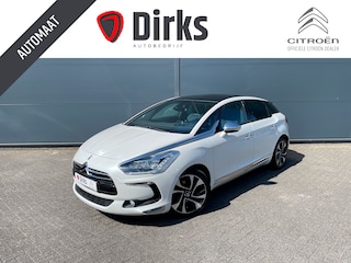 Citroën DS5 155pk So Chic (Leder zwart/wit incl verwarming/ Massage/ geheugen - Camera - Xenon - Panoramadak - Keyless Entry - 18")