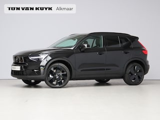 Volvo EX40 Twin Motor Performance Ultra Black Edition 82 kWh / Trekhaak / PIXEL LED / Nubuck / Schuif kantel dak / Stoel en stuurverwarming / Pilot Assist / BLIS /