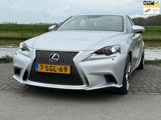 Lexus IS 300h F Sport Line / zeer nette staat