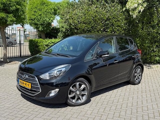 Hyundai ix20 1.4i, Clima, Cruise Control, Navigatie, Achteruitrijcamera, Isofix, Parkeersensoren, Bluetooth, LM-velgen 16"