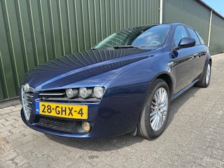 Alfa Romeo 159 Sportwagon 2.2 JTS Selespeed TI Nieuwe APK