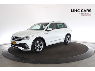 Volkswagen Tiguan 1.5 TSI R-Line Business+ | Verwacht | H&K | Assistentie pakket | Trekhaak |