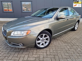 Volvo S80 2.5 T Summum, netto ex BTW € 6.950, Dunaudio, bijtel vriendelijk!