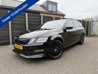 Skoda Octavia Combi 1.5 TSI Greentech Sport Business dealer onderhouden 2e paasdag op afspraak open!