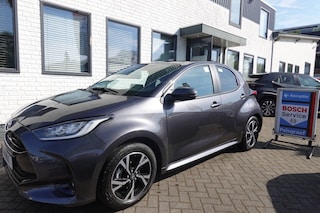 Toyota Yaris HYBRID COMFORT +   ( NIEUWE AUTO )