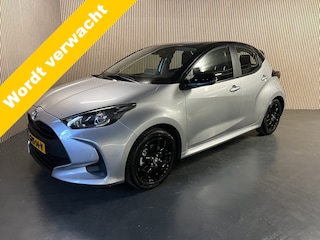 Toyota Yaris 1.5 Hybrid Active Bi-Tone