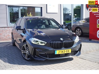 BMW 118i High Executive Edition / Stoelverwarming / Climate control