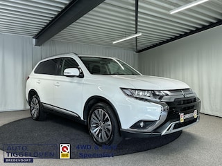Mitsubishi Outlander 2.0 Connect Pro Automaat | Navi