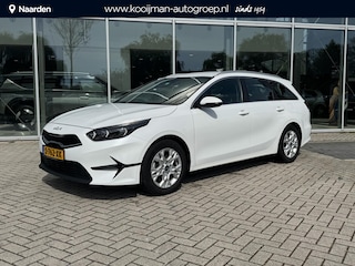 Kia Ceed Sportswagon 1.5 T-GDi DynamicLine | Trekhaak | lichtmetalen velgen | Navigatie | Achteruitrijcamera | Apple CarPlay/Android Auto | Cruise control | Parkeersensoren |