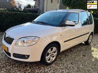 Skoda Roomster ROOMSETR  AUTOMAAT 1.6-16V Elegance