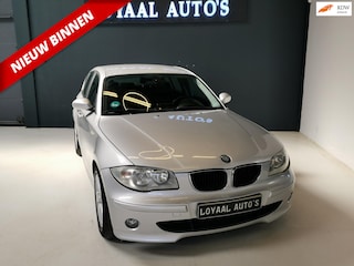 BMW 118i Business Line | AUT | AIRCO | CRUISE | LEDER | STOEL.VERW | APK.