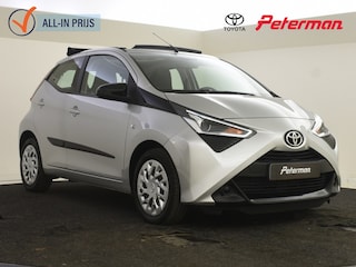 Toyota Aygo | Private lease vanaf € 320,- 1.0 VVT-i x-play Cabrio Automaat | Navigatie | Camera