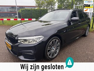BMW 5-serie Touring 540i xDrive High Exe M-Sport Panodak Trekhaak Dealeronderh