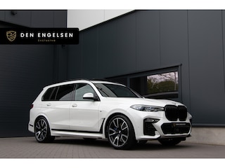 BMW X7 xDrive40i M-Sport | ACC | 360 Cam | Comfort stoel Individual | Harman Kardon | Pano | Assisted Driving | Lane & Side Assist | Apple & Android Carplay | Softclose | 7-Persoons | Laser | NL AUTO | Skylounge | Glaspook | Elektrische 3500KG Trekhaak | 340PK | High Executive | Achterasbesturing | Head Up Display | 22"| N.P €150.875,-