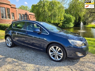 Opel Astra 1.6 Sport 5-deurs AIRCO/cruise