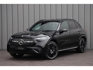 Mercedes-Benz GLC 300 AMG 4-Matic | 258PK | Luchtvering | Achterasbesturing | Massage | Head-up | Keyles-go | Burmester | Sfeerverlichting | Pano | Digital-light | 2023.
