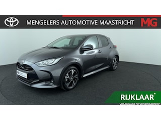 Toyota Yaris 1.5 Hybrid 115 First Edition / LED / P.cam / Navi / Keyless