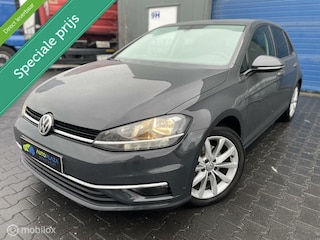Volkswagen Golf / 1.6 TDI / Highline / NAP / Mooi Donkergrijs /
