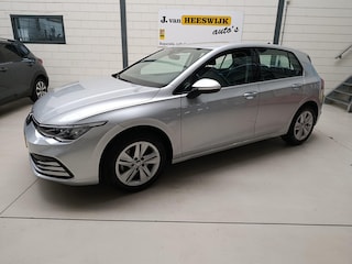 Volkswagen Golf 1.0 eTSI Life Navigatie | Pdc V+A | Lmv | Automaat !