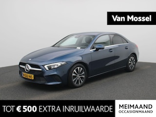 Mercedes-Benz A-klasse 200 Business Solution | Automaat | Half leder | Navigatie | Climate control | Parkeer sensoren | LMV | LED | Camera | Stoel verwarming |