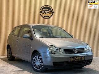 Volkswagen Polo 1.4-16V Turijn MET NIEUWE APK /AIRCO/BLEUTOOTH/TREKHAAK