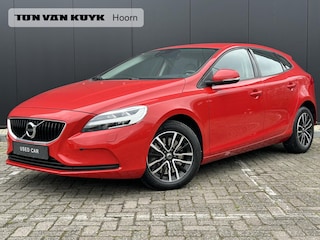 Volvo V40 1.5 T2 Nordic+ Navigatie / Climate Control / Parkeer- en stoelverwarming / park assist