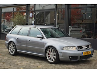 Audi A4 Avant 2.7 V6 quattro