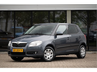 Skoda Fabia 1.6-16V Tour | Clima | Cruise | Trekhaak | 4 seizoenenbanden |
