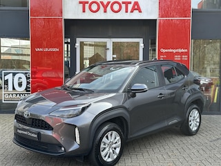 Toyota Yaris Cross 1.5 Hybrid 115 ELEKTRISCHE ACHTERKLEP STUUR/STOEL-VERWARMING APPLE/ANDROID AUTO DRAADLOOS LADEN MOBIEL